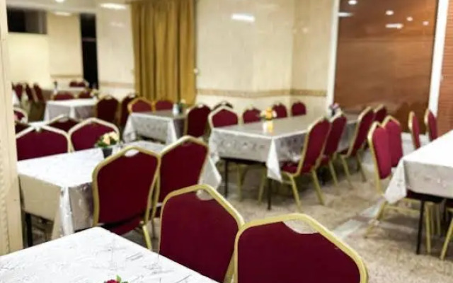 Al Janadriah Towers Hotel