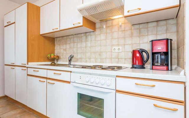 Stunning Home in Klenovica With Wifi and 3 Bedrooms
