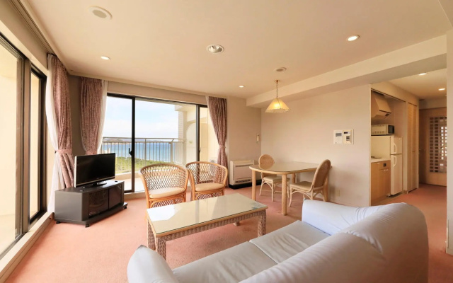 Kamogawa Grand Tower – Guest Rooms – Kamogawa