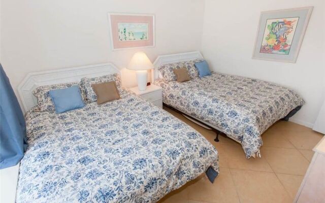 Summerchase 1008 - 3 Br condo by RedAwning