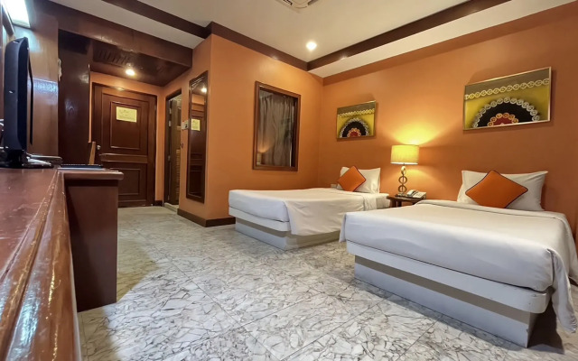 B Buri Hotel