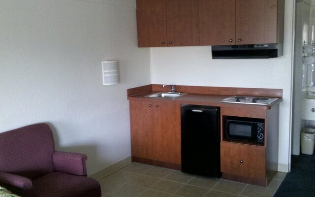 Americas Best Value Inn & Suites - Canton/detroit