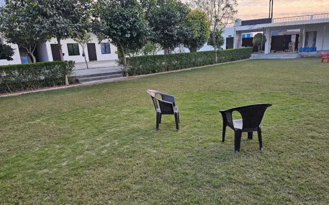 Govind Resort