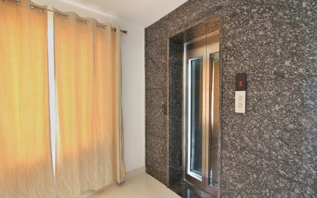 OYO 11960 Hotel Le Citi Inn