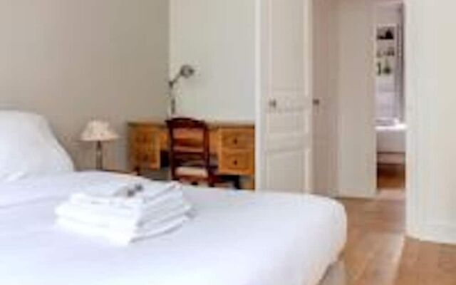 Eiffel Tower Lourmel Residence