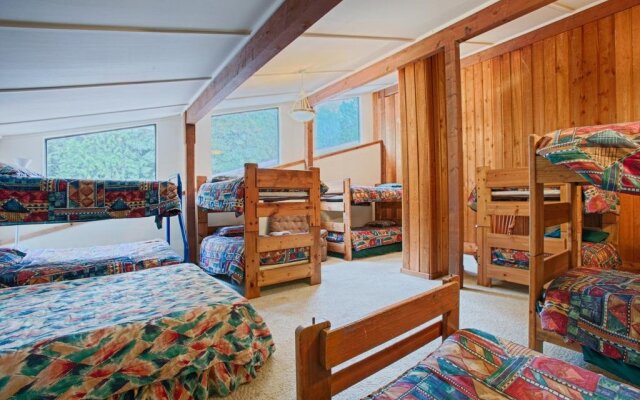 Harbor Creek Lodge