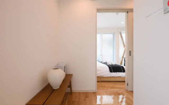 Wakoso Harmonious Light West