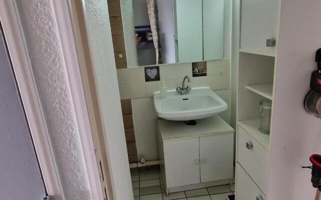 23m comfort with BALCON near the BEACH