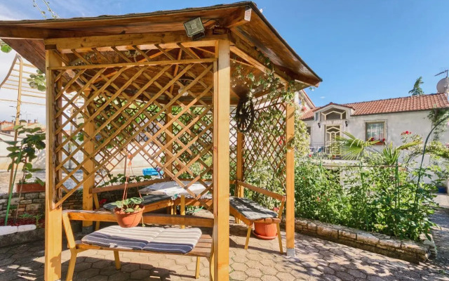 Apartments Ljiljana