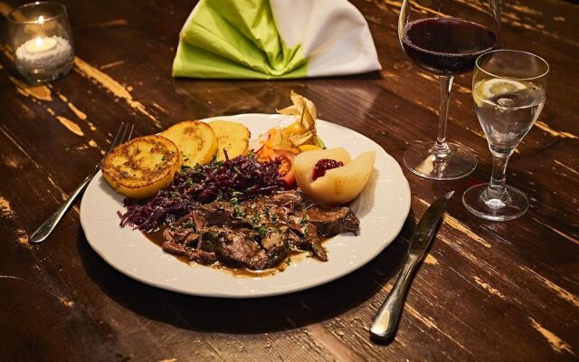 Restaurant & Pension Rüssel - Pub