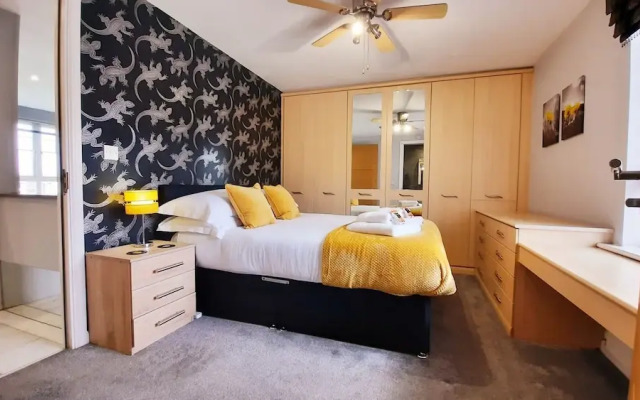 W2WH Two bedroom Tynemouth Apartment