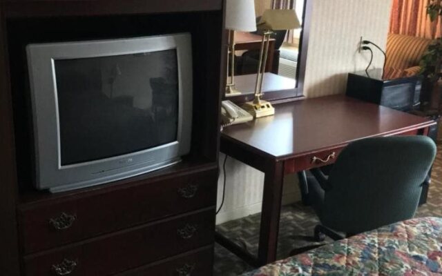 Home Town Inn