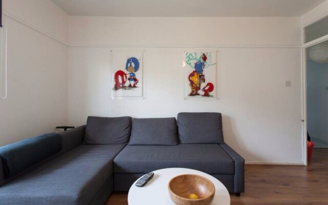 Well Connected Modern East End 1 Bed
