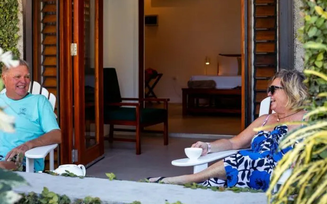 Super 8-Airport Downtown