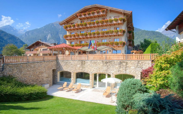 Beverly Alps Hotel & Spa