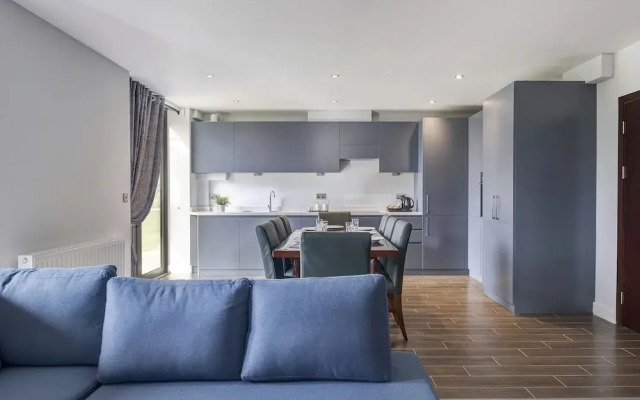 Cotswold Club Apartment Ash 2
