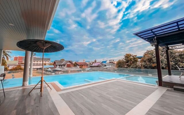 Huern Kan Thong Hotel