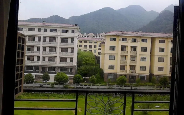 Mingjia Holiday Hotel