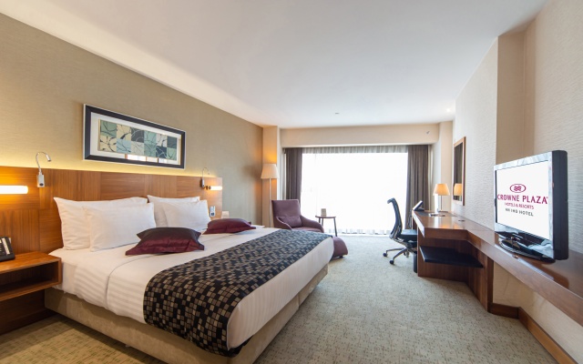 Crowne Plaza Istanbul - Harbiye by IHG