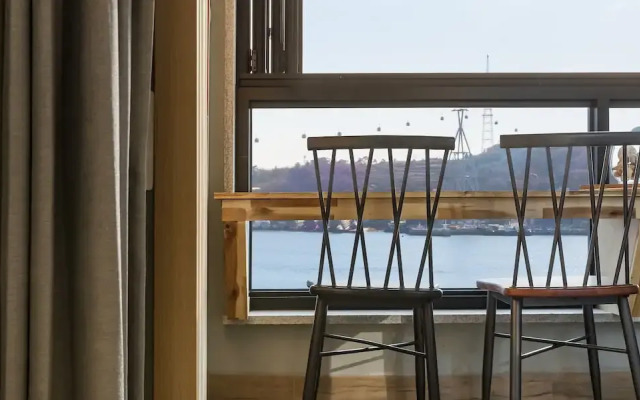 Yeosuya Hostel & Pension