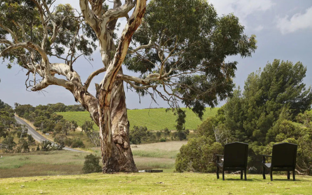 One Paddock Currency Creek Winery Villas
