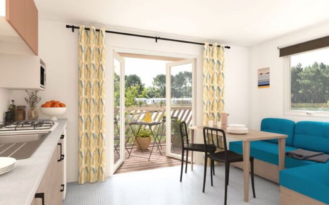 Domaine de Château Laval (GRX103)