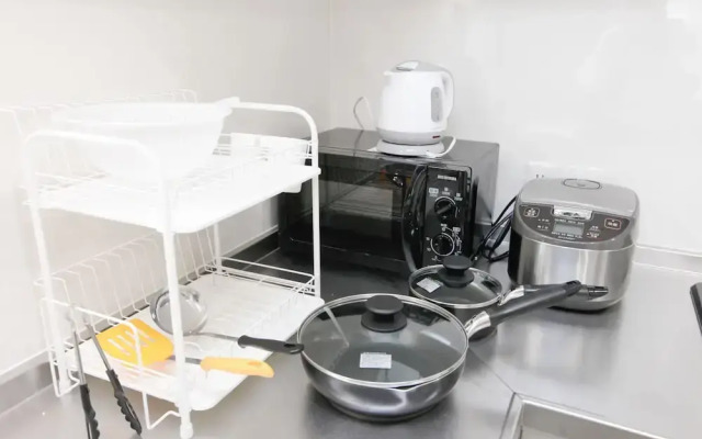 Higashi-Rokugo House WHITE by Tranova