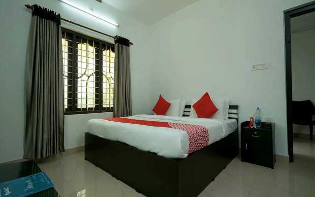 OYO 12224 Karoli Inn