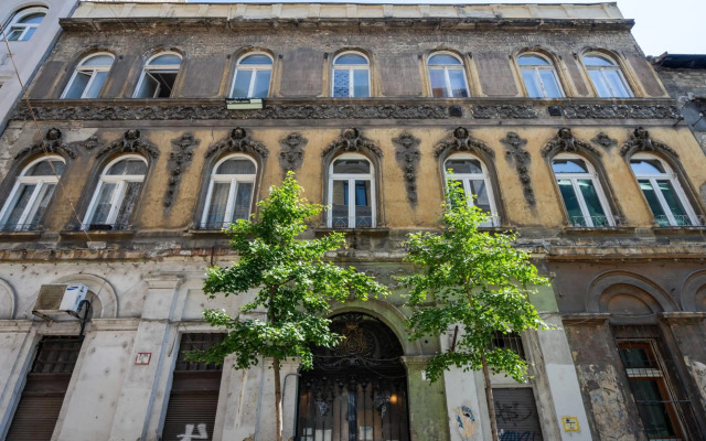 S15- Boutique Apartments, Best Location, by BQA