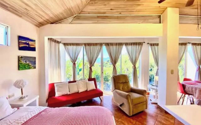 Atenas Magic Mountain Views