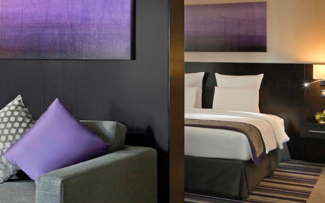 Pullman Dubai Creek City Centre Hotel & Residences