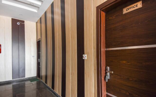 OYO 15947 Hotel Prabhat