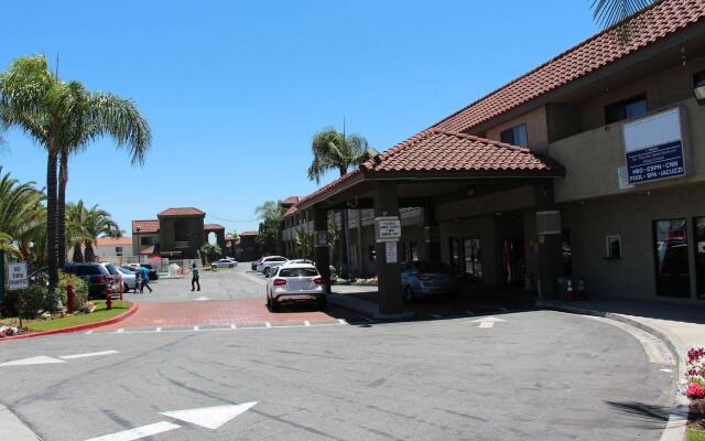 Budget Inn Anaheim / Santa Fe Springs