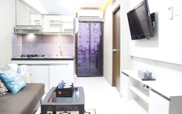 Relaxing 2BR at Gateway Apartment Ahmad Yani Cicadas