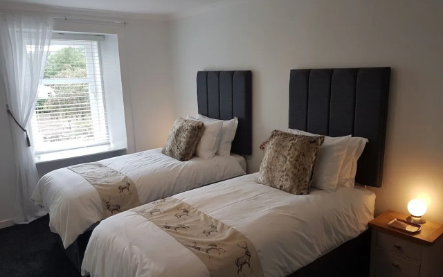 Riverside Apartments
