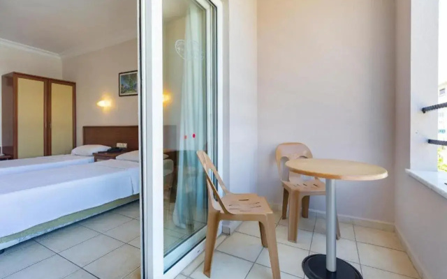Alanya Beach Hotel