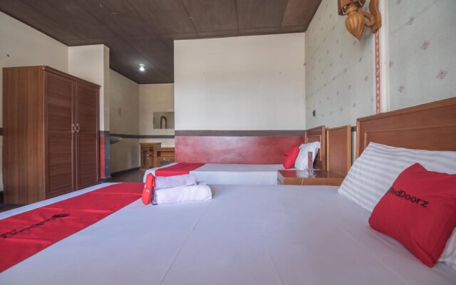 RedDoorz @ Maribaya Street