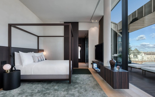 Dorothea Hotel, Budapest, Autograph Collection