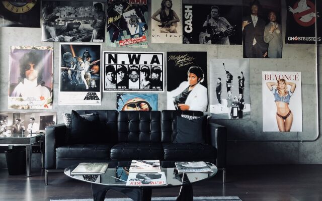 New Lyfe Finest Luxury Apartment