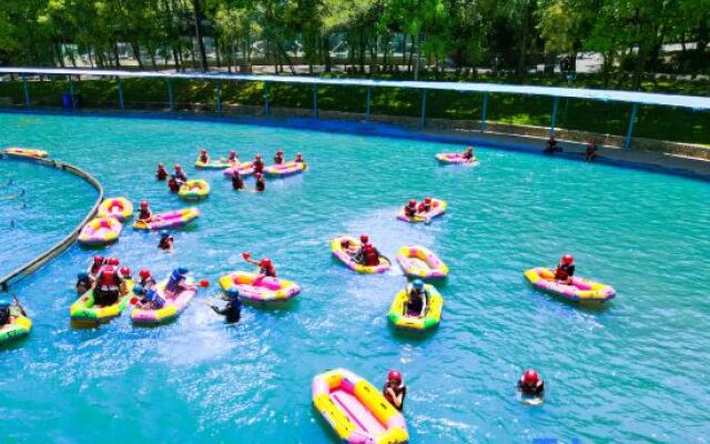 Zhongnan Lion King Resort Hotel