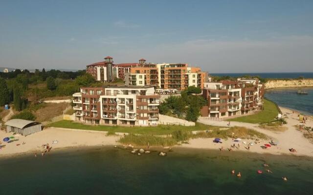 Akrotiria Beach Apart Complex