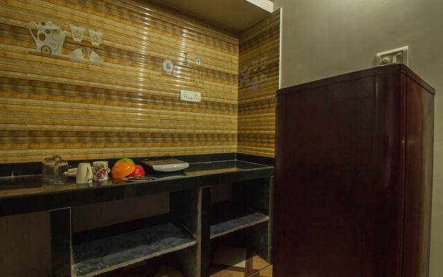 OYO 16501 Home Cheerful 2BHK Morjim Beach