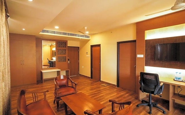 V Five Hotel