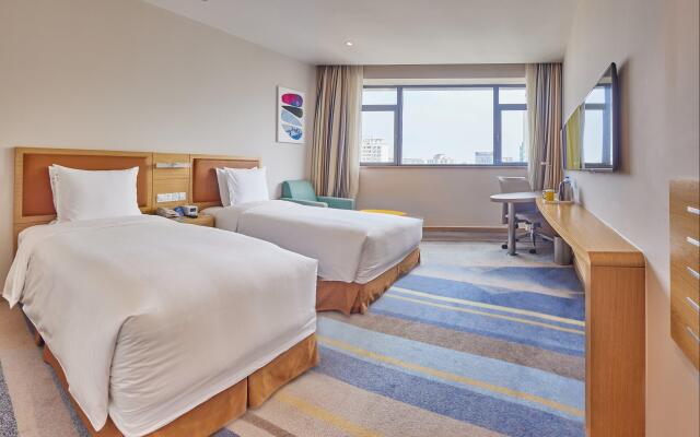 Holiday Inn Express Shanghai Zhenping by IHG