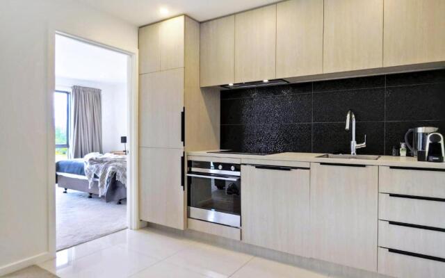 Executive Living in Bluewater