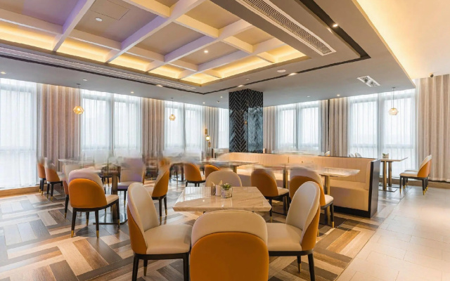 Atour Hotel, Golden Eagle Plaza, Xianlin center, Nanjing