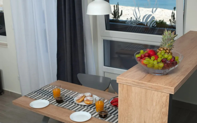 Seaside Luxury Suites