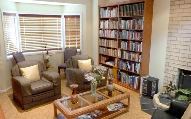 Grovely House Bed & Breakfast