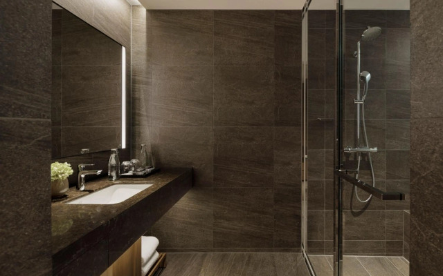 Tiad, Autograph Collection