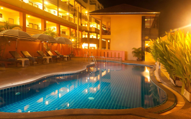 Kata Silver Sand Hotel